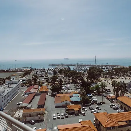Marina Seaview Lägenhet Larnaca